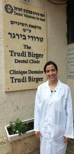 Volunteer Profile Dr. Diana Gonzalez - Image 01